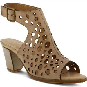 L'Artiste Spring Step Leather Dova Sandals -  Size 38 (US 7.5)